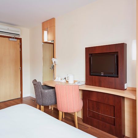 Ibis Belfast City Centre Exterior foto
